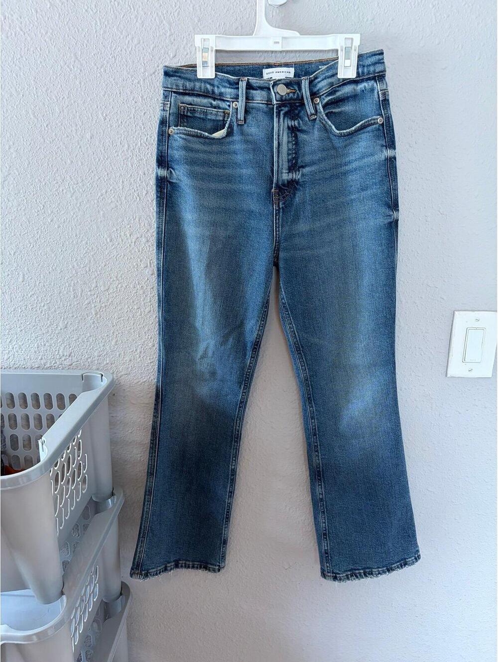 Good American Good Standard Kick Flare size 2/26. 27.5in inseam. EUC